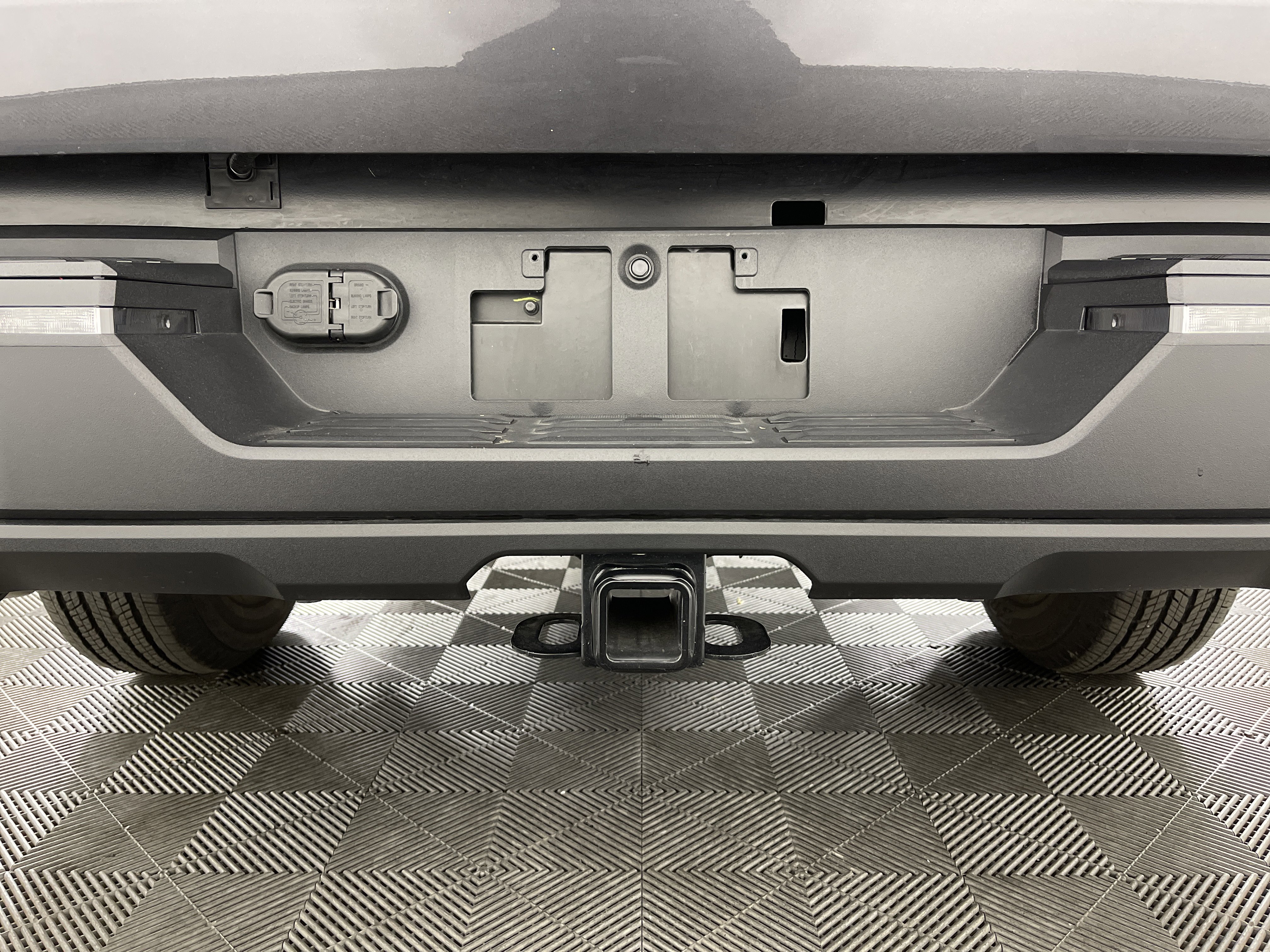 Used 2025 Toyota Tundra SR w/ SR Tow Package image 6