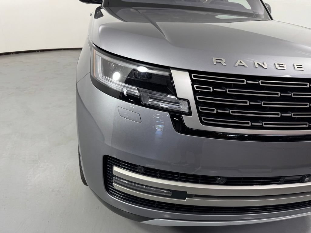 Used 2023 Land Rover Range Rover Long Wheelbase SE AWD/4WD video 3