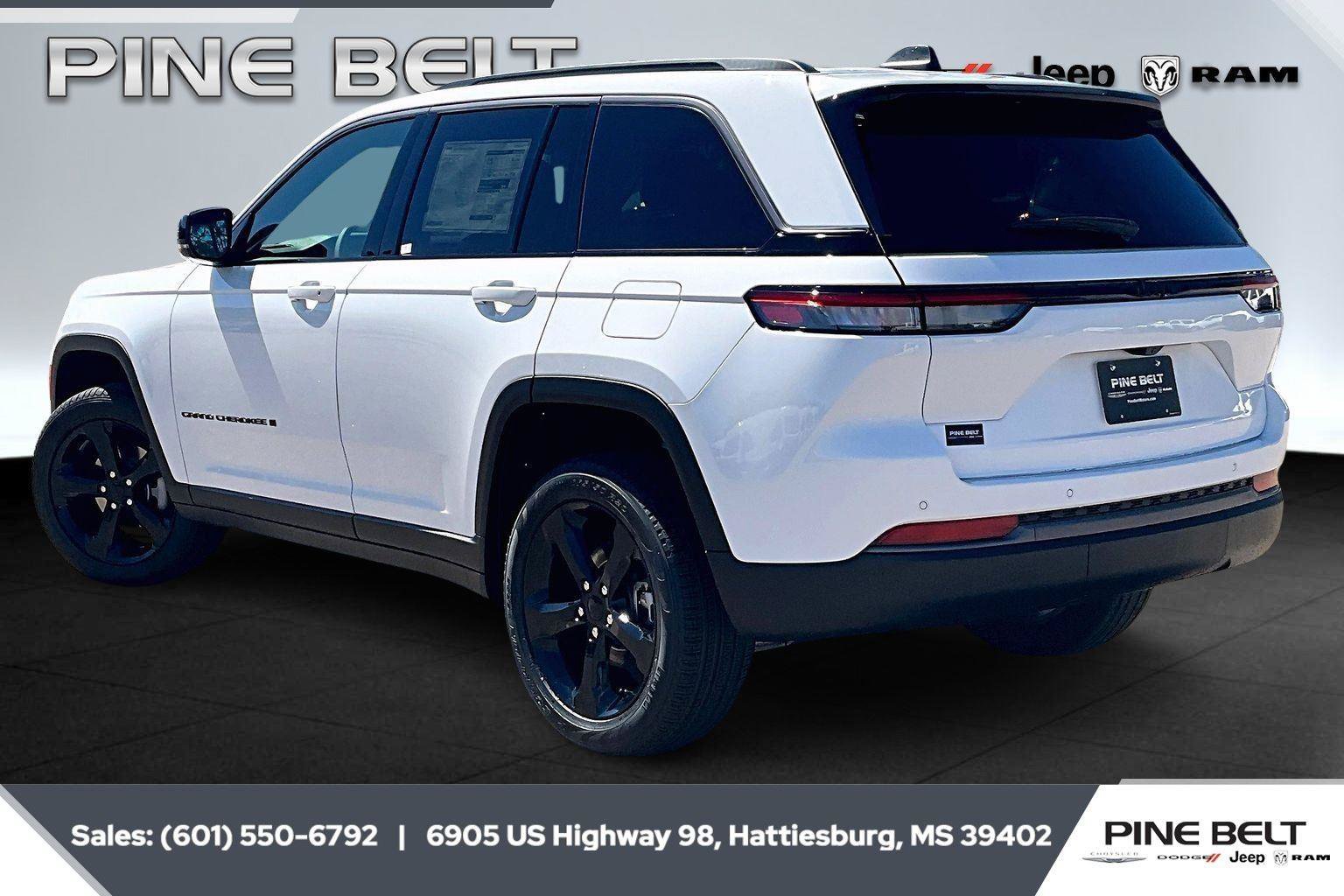 New 2026 Jeep Grand Cherokee Limited w/ Limited Altitude Package RWD image 3