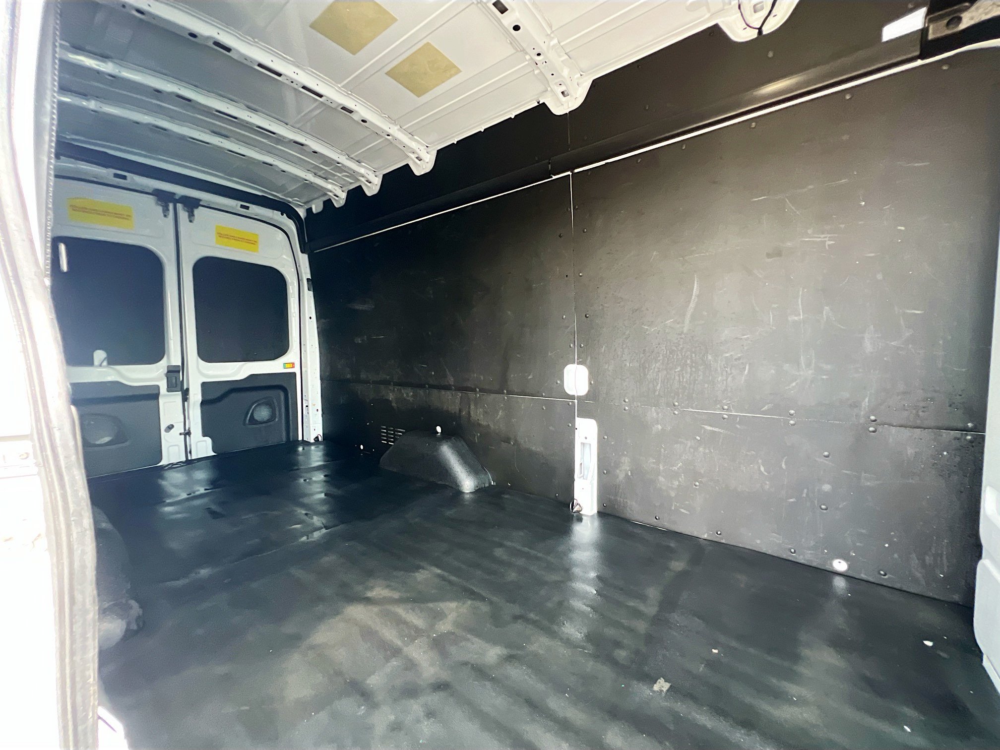 Used 2024 Ford Transit 250 148 High Roof Extended w/ Load Area Protection Package RWD image 32