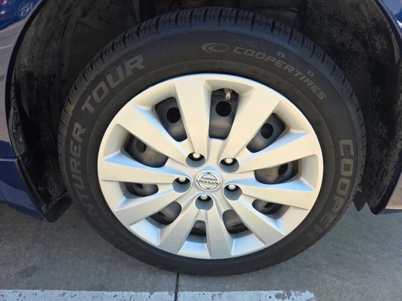 Used 2016 Nissan Sentra SV image 30