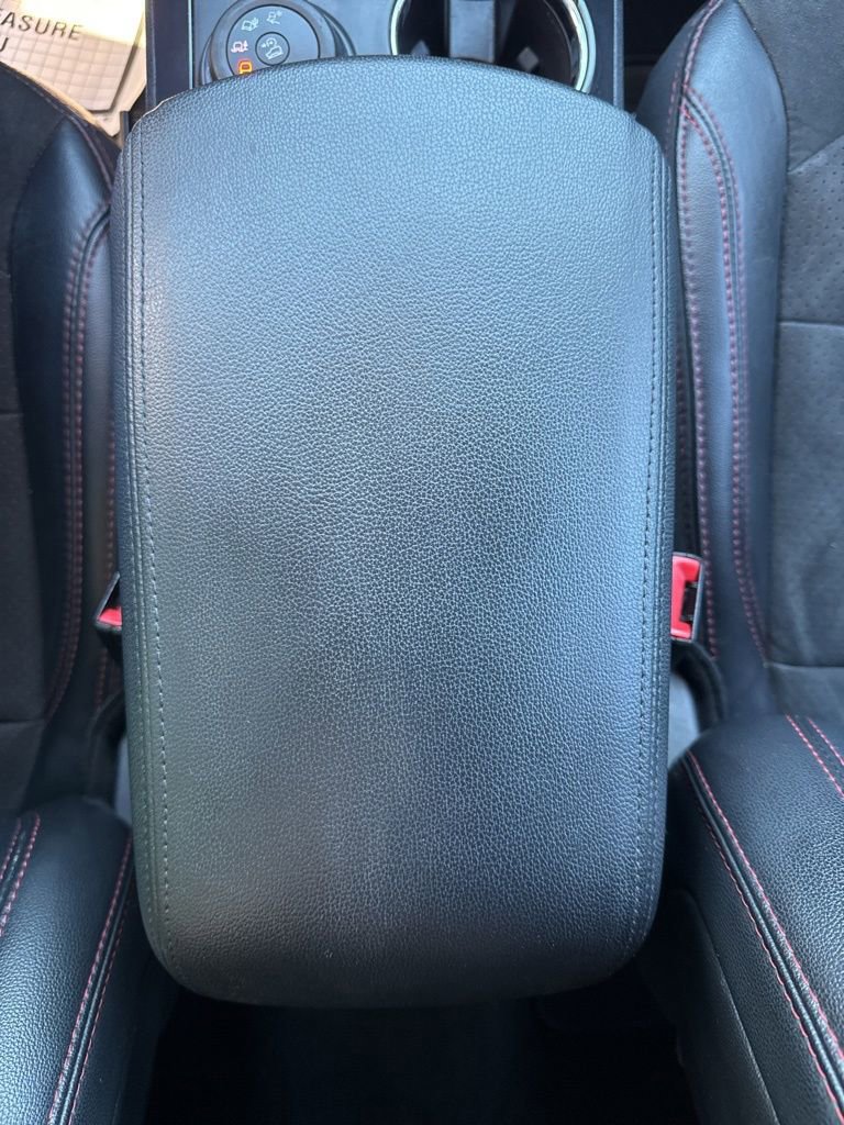 Used 2018 Ford Explorer XLT w/ Equipment Group 202A image 34