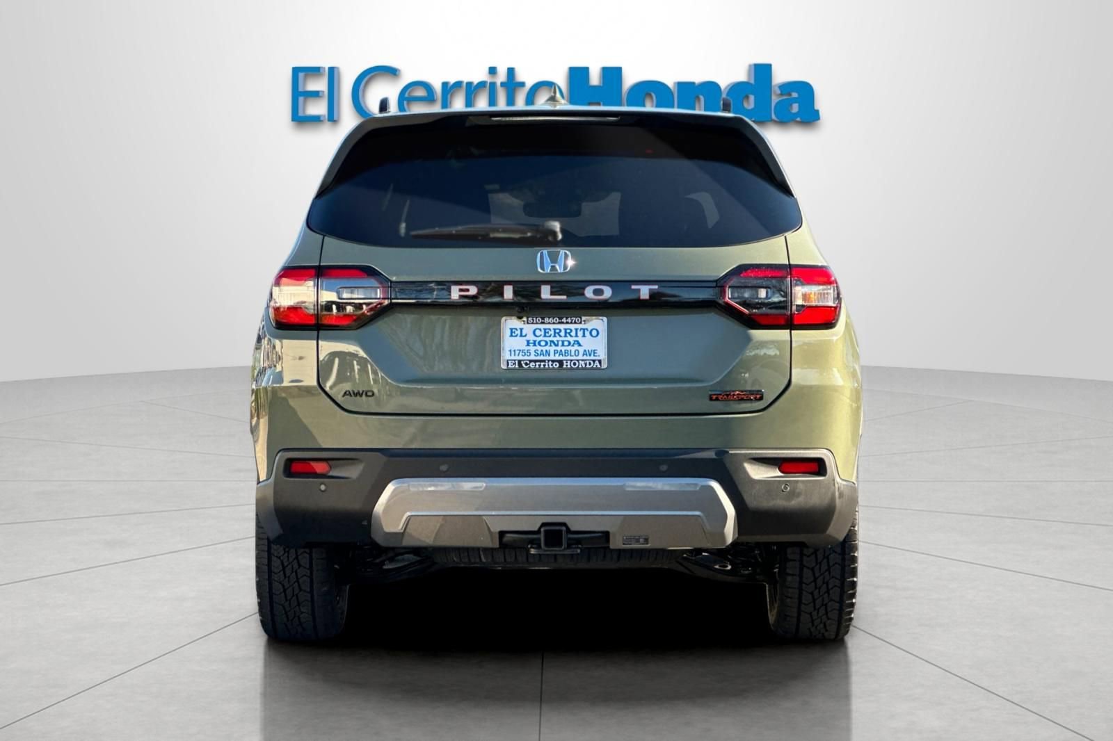 New 2026 Honda Pilot TrailSport image 4