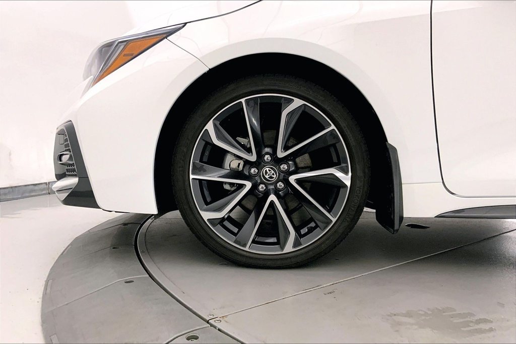 Used 2022 Toyota Corolla SE FWD image 8