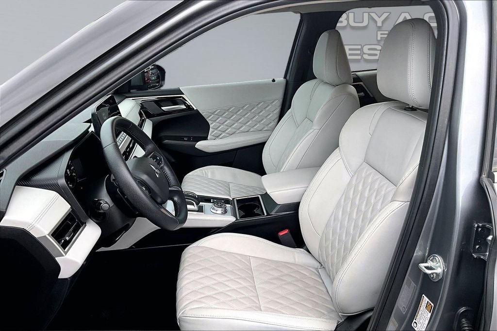 Used 2024 Mitsubishi Outlander SEL image 24