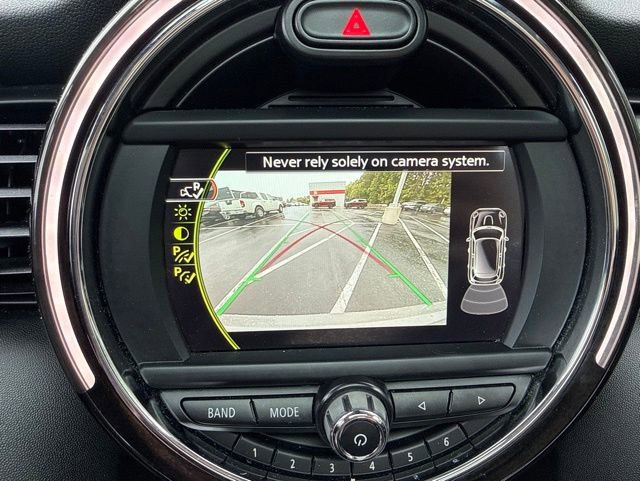 Used 2018 MINI Cooper 4-Door Hardtop FWD image 23