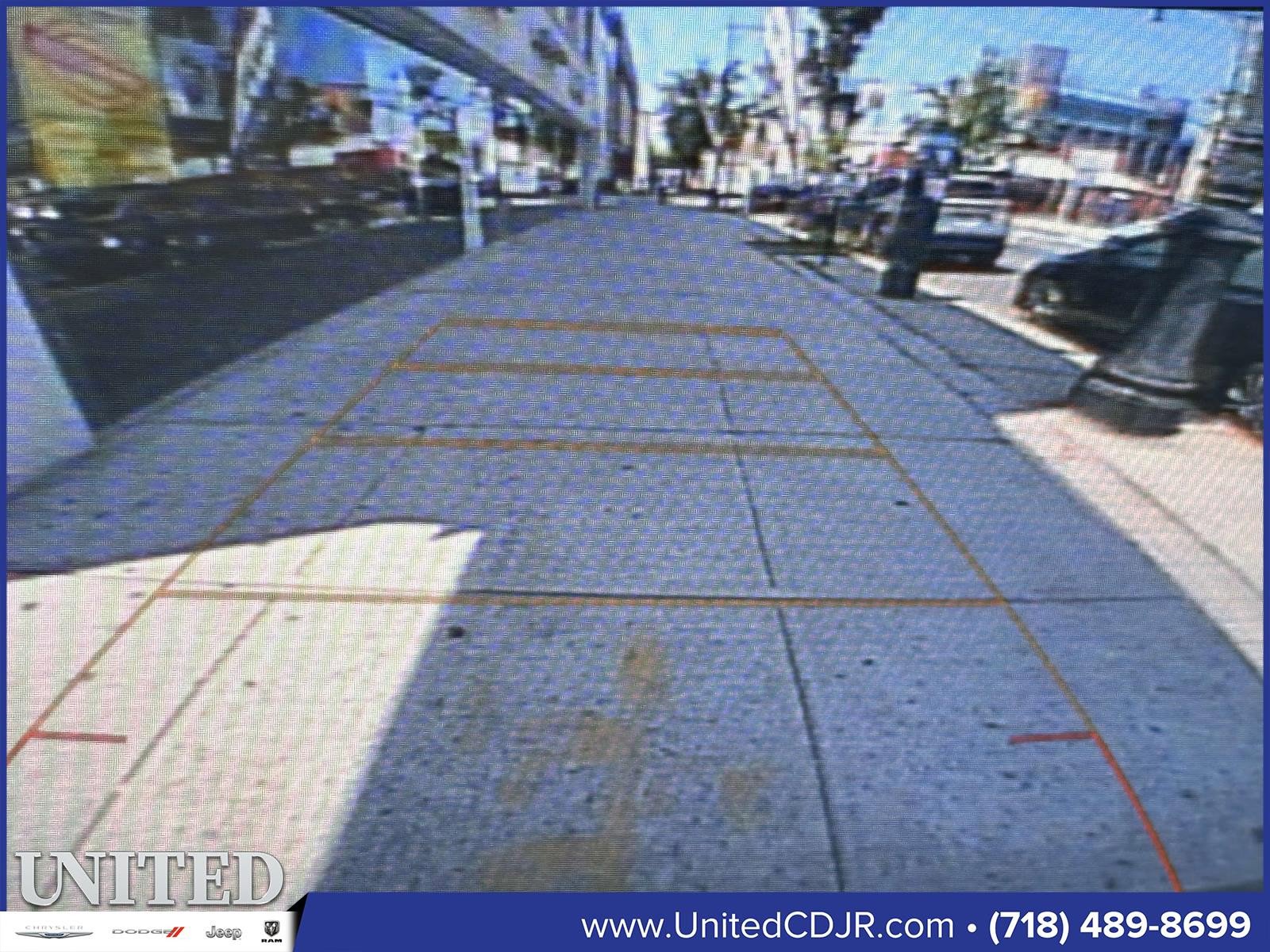 Used 2019 GMC Acadia SLT image 25