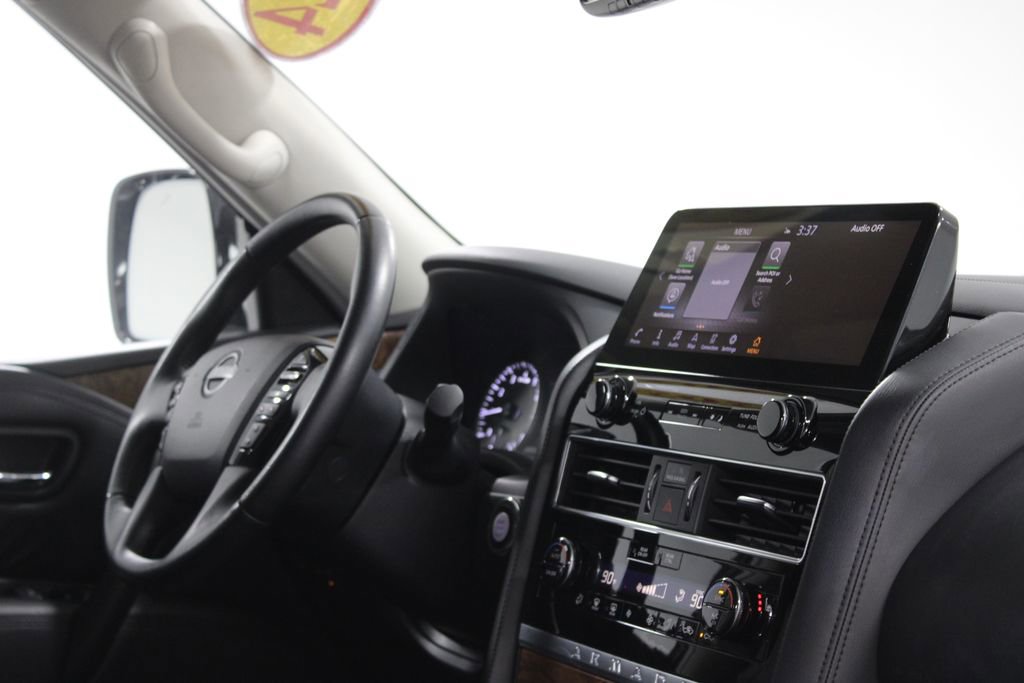 Used 2024 Nissan Armada SL image 32