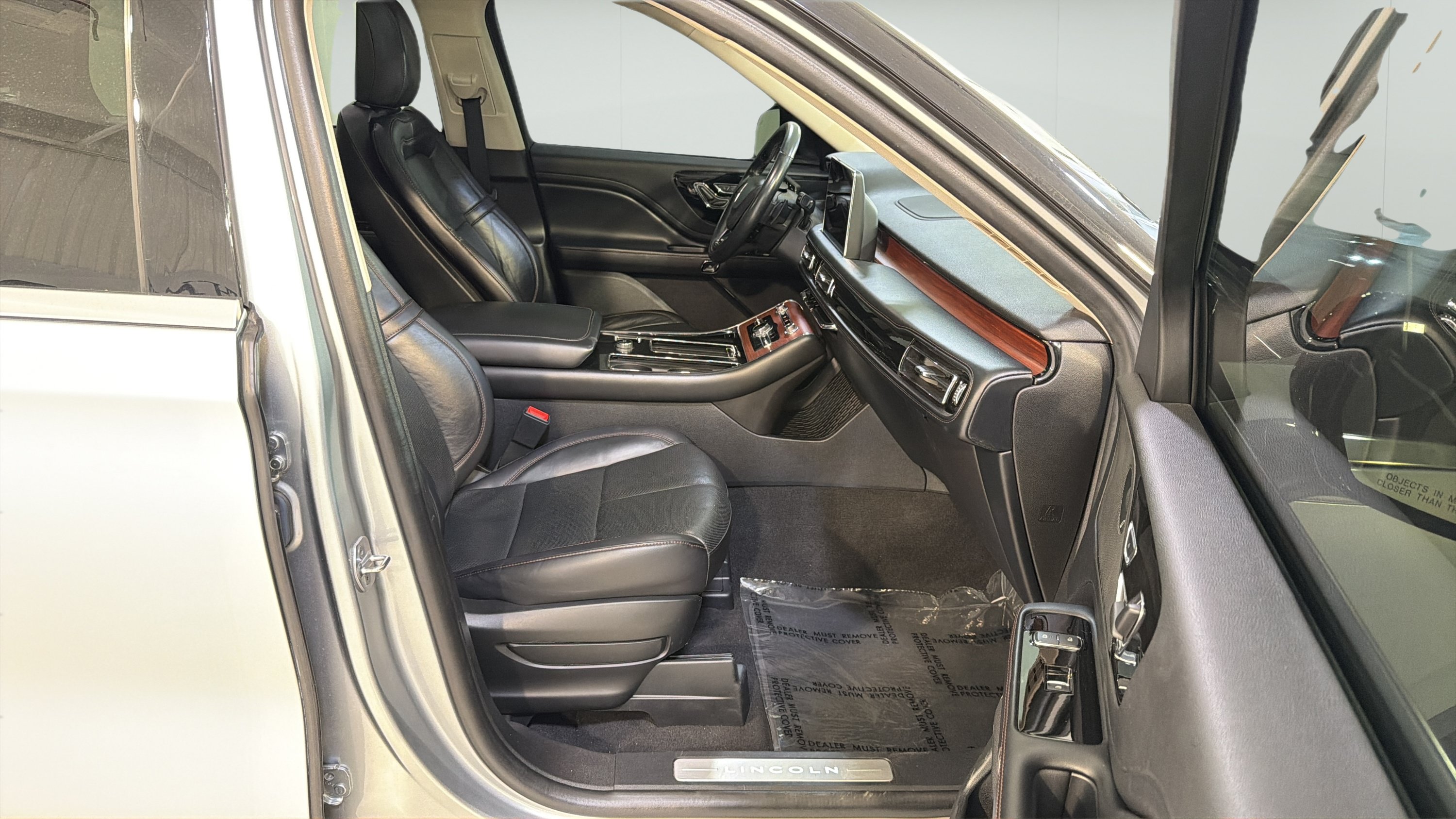 Used 2023 Lincoln Aviator Reserve RWD image 23