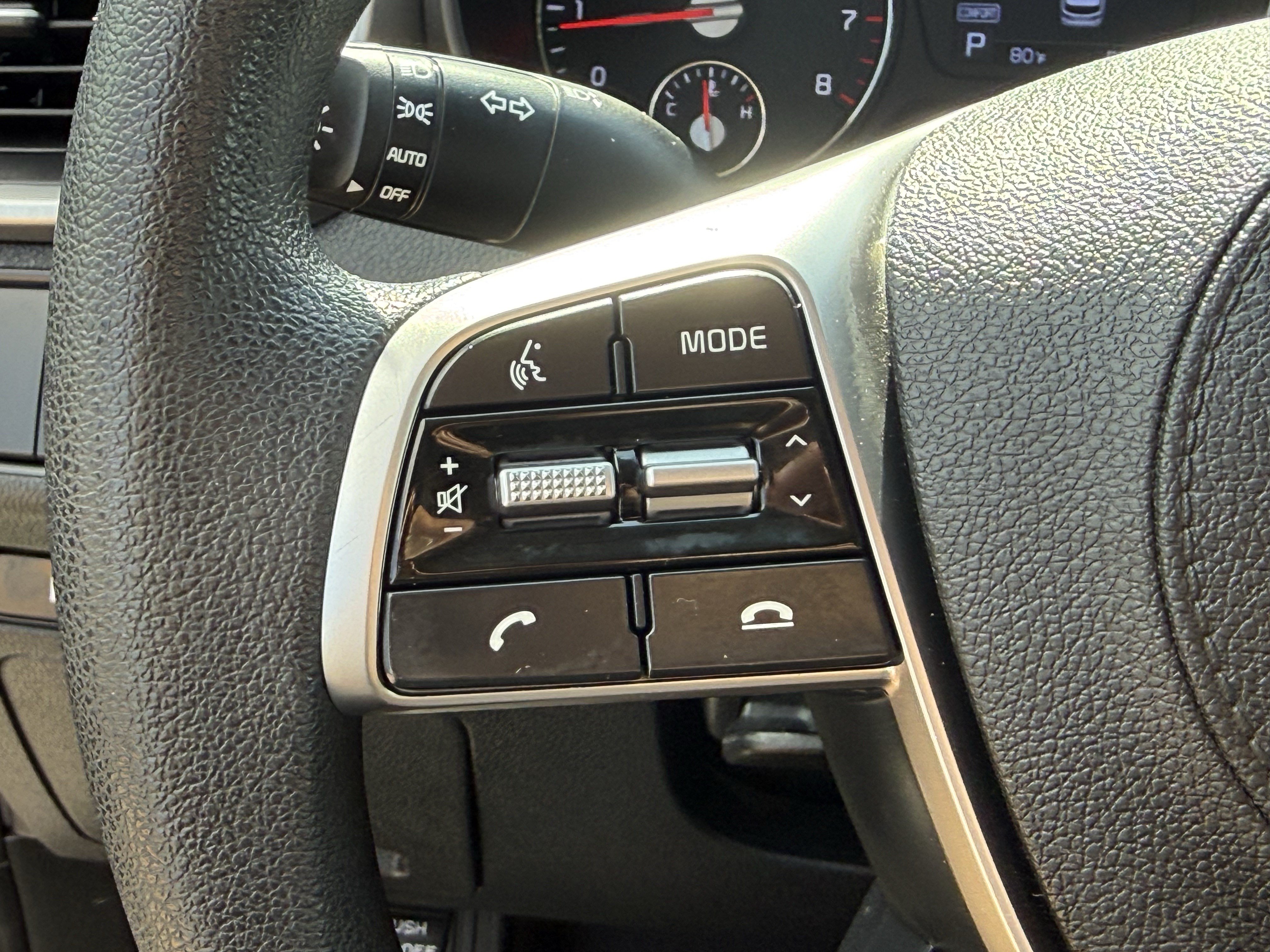 Used 2020 Kia Sorento FWD V6 image 18