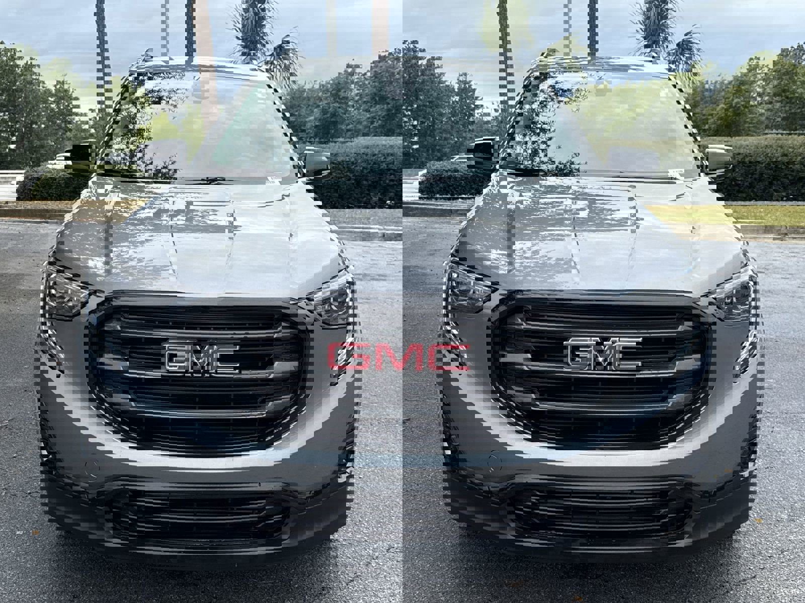Used 2021 GMC Terrain SLT w/ Elevation Edition image 3