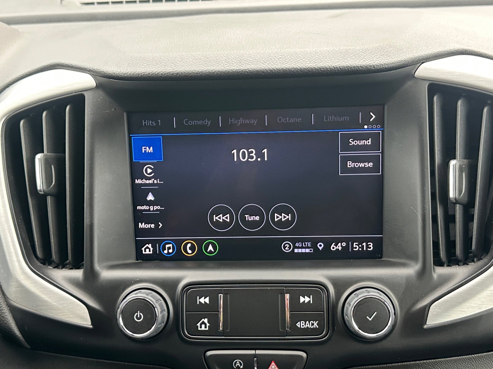 Used 2024 GMC Terrain SLE w/ Driver Convenience Package FWD image 16