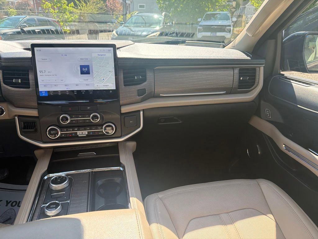 Used 2023 Ford Expedition Limited AWD/4WD image 24