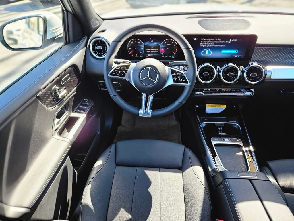 New 2026 Mercedes-Benz GLB 250 4MATIC image 13