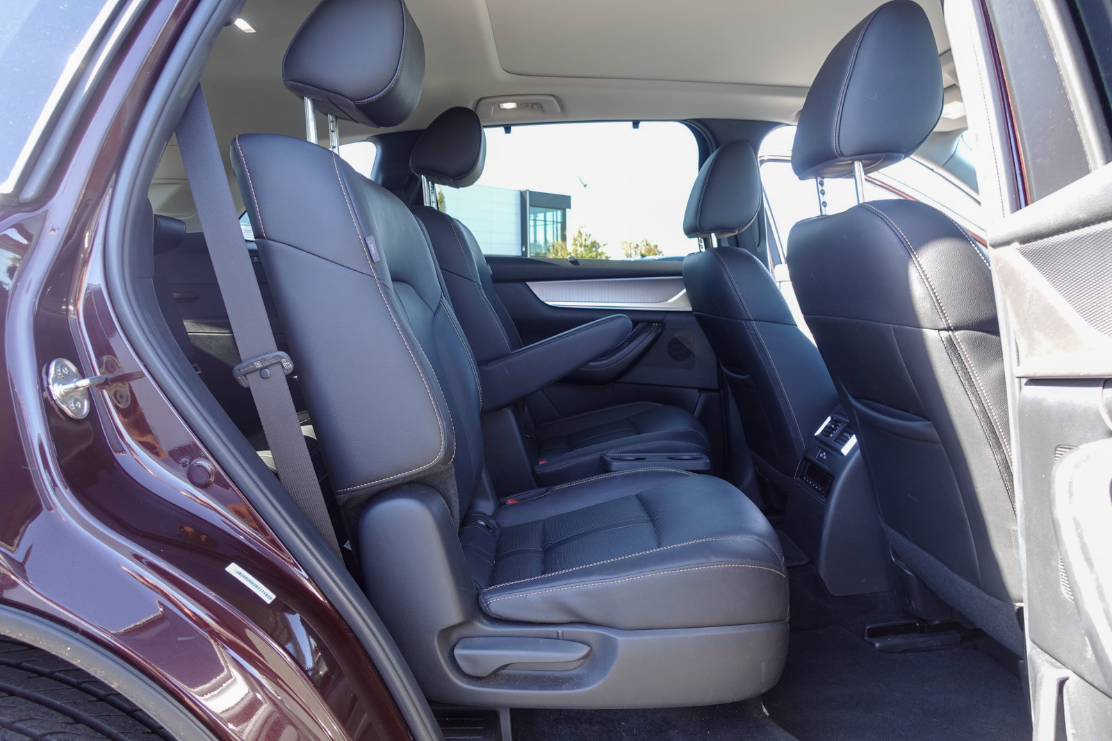Used 2024 MAZDA CX-90 Plug-In Hybrid w/ Premium Pkg AWD/4WD image 16