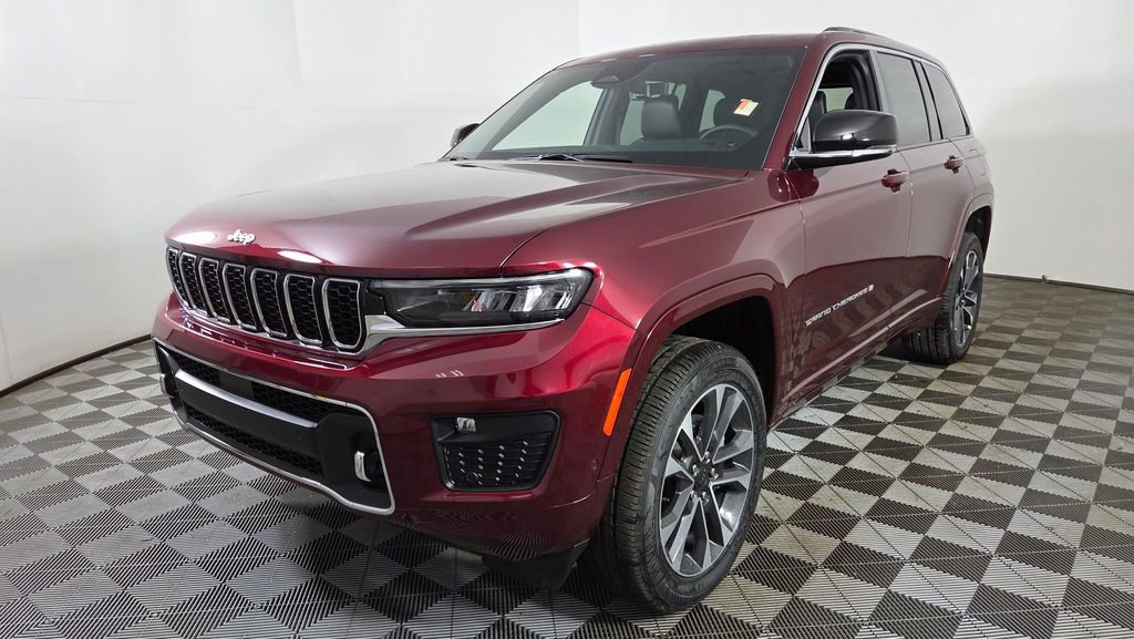 New 2025 Jeep Grand Cherokee Overland w/ Luxury Tech Group IV image 3