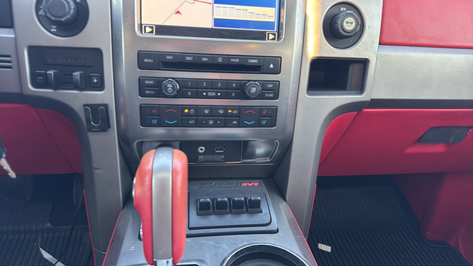 Used 2012 Ford F150 Raptor w/ Raptor Luxury Pkg AWD/4WD image 27