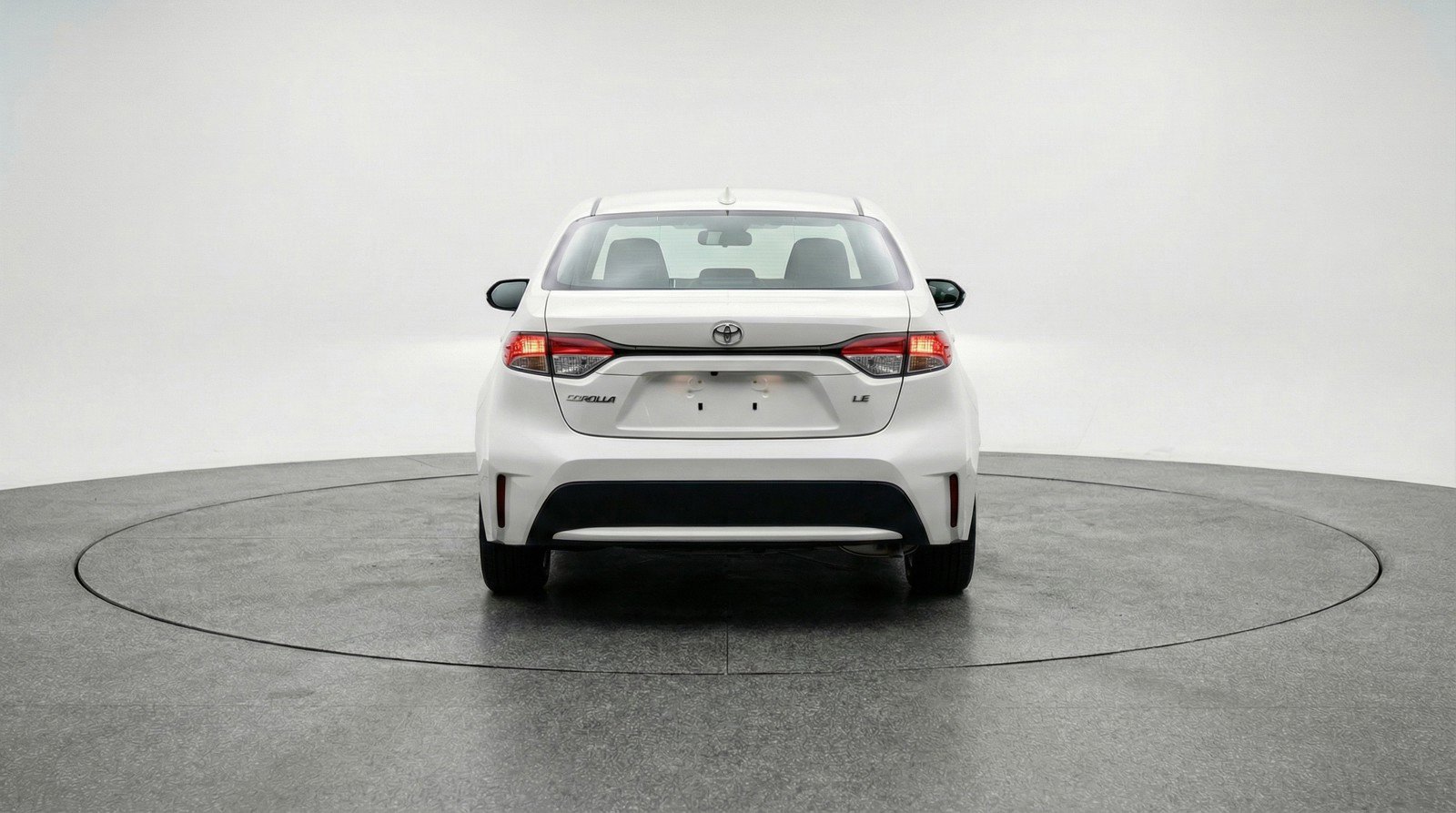 Used 2025 Toyota Corolla LE image 7