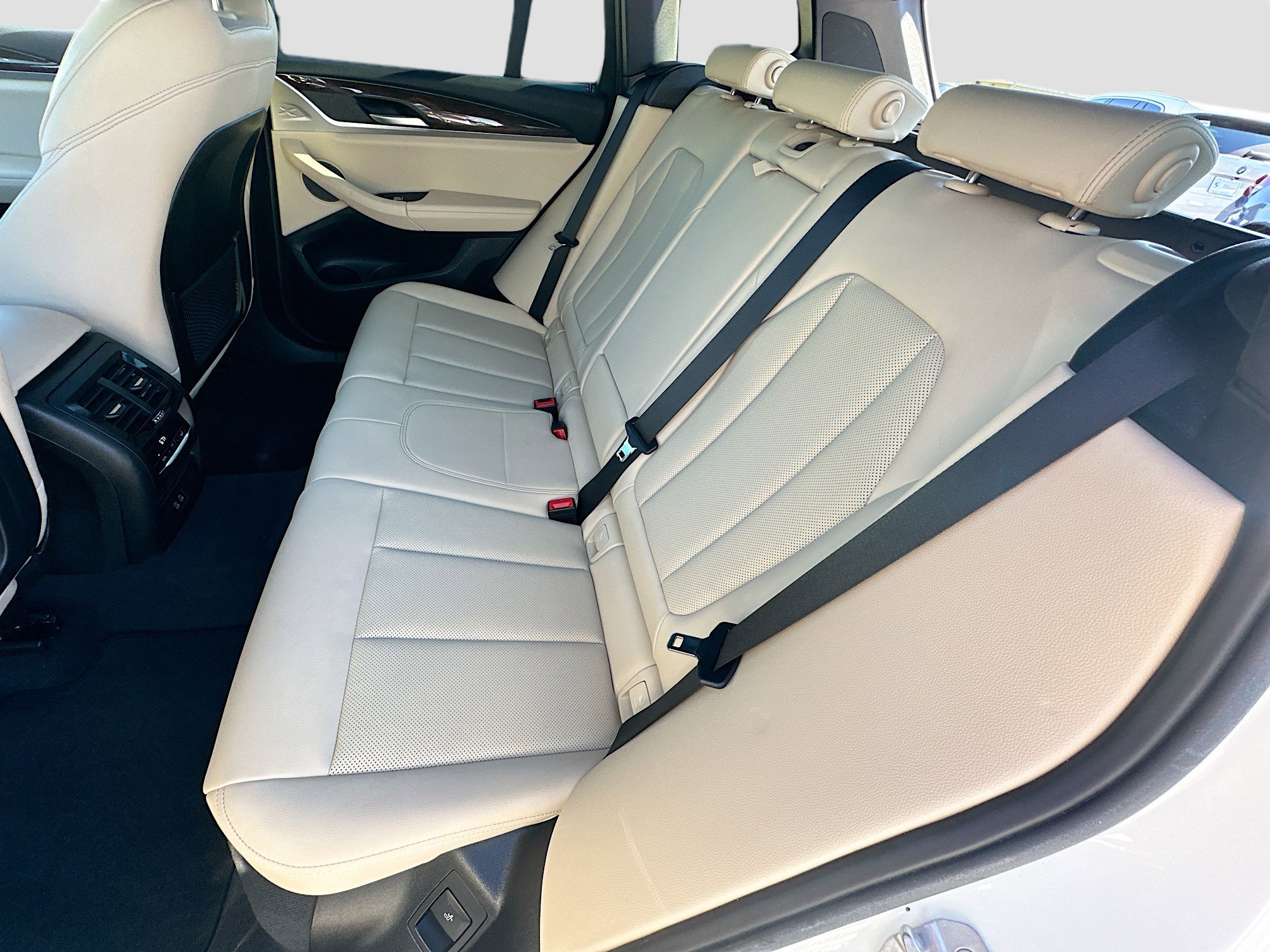 Used 2023 BMW X3 xDrive30i w/ Premium Package image 25