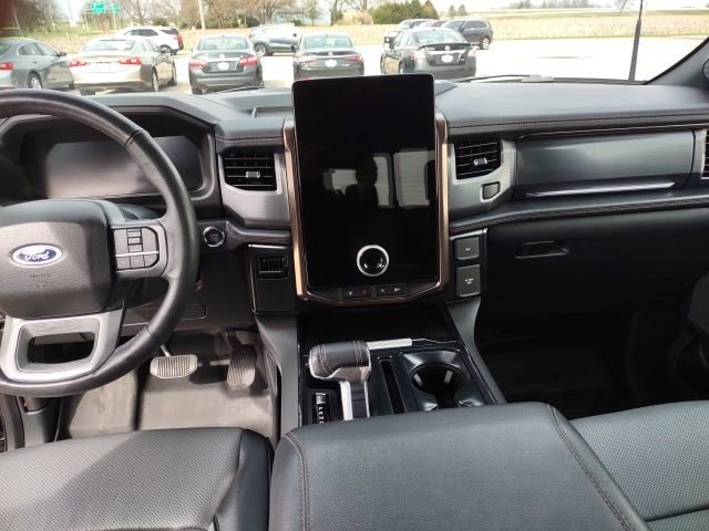 Used 2023 Ford F150 Lightning Lariat image 15