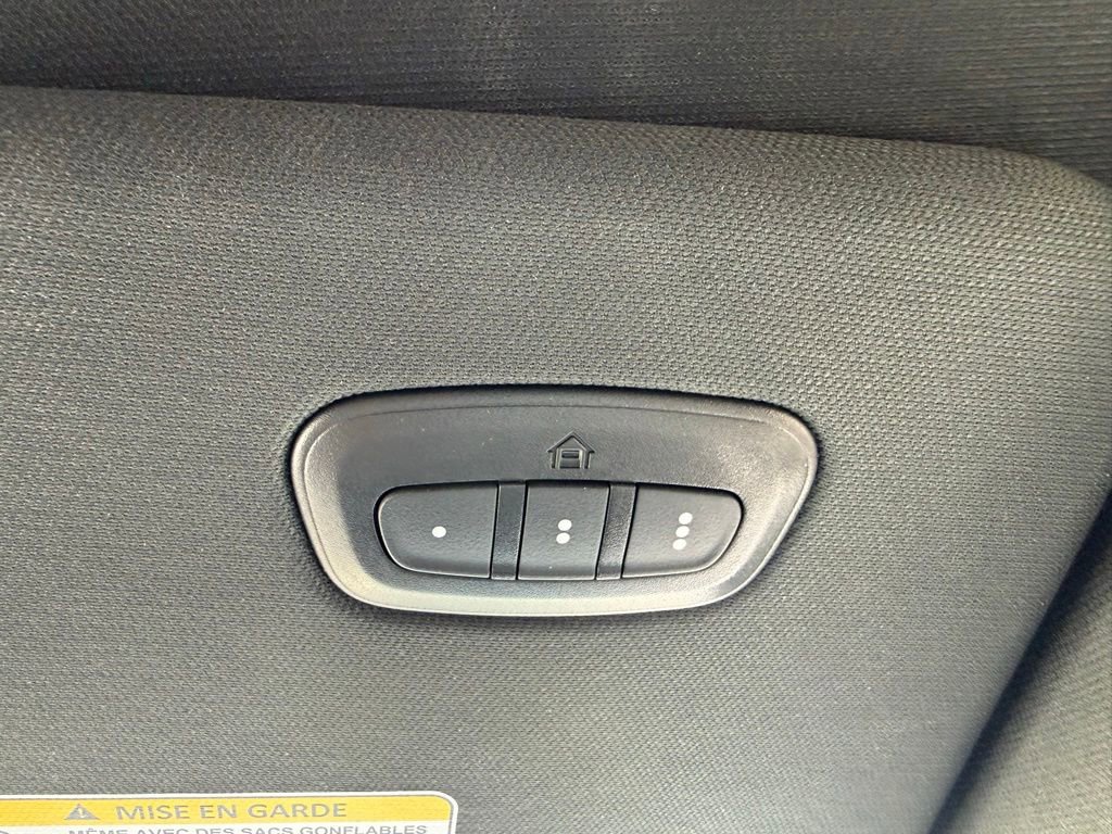 Used 2023 RAM 1500 Laramie AWD/4WD image 23