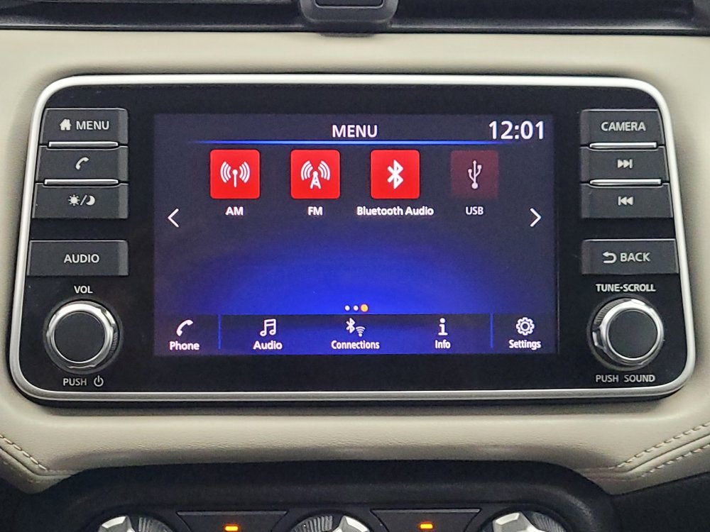 Used 2020 Nissan Versa SV FWD image 25