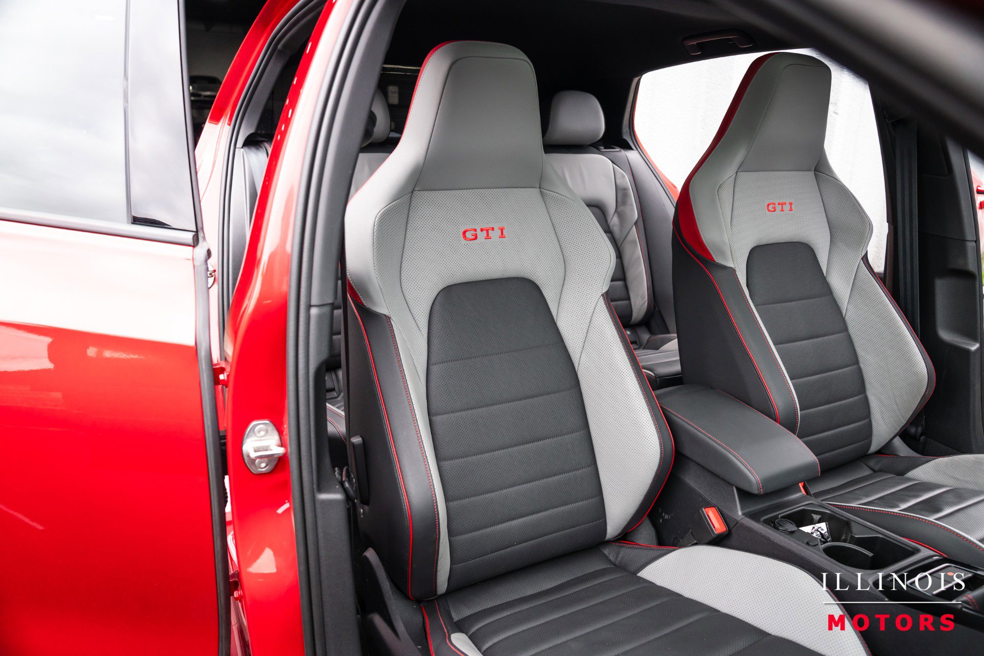 Used 2023 Volkswagen GTI Autobahn image 29