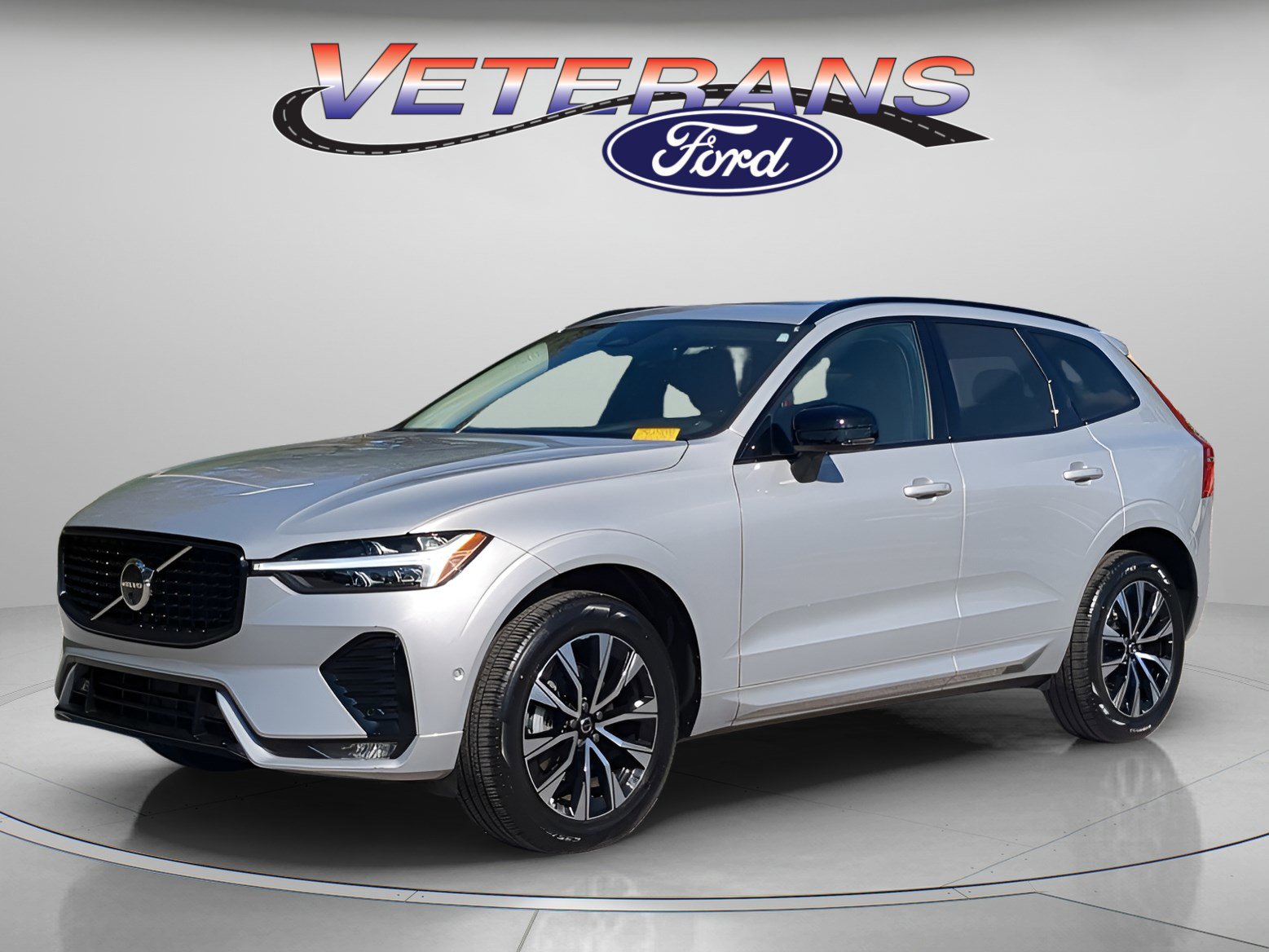 Used 2025 Volvo XC60 B5 Plus