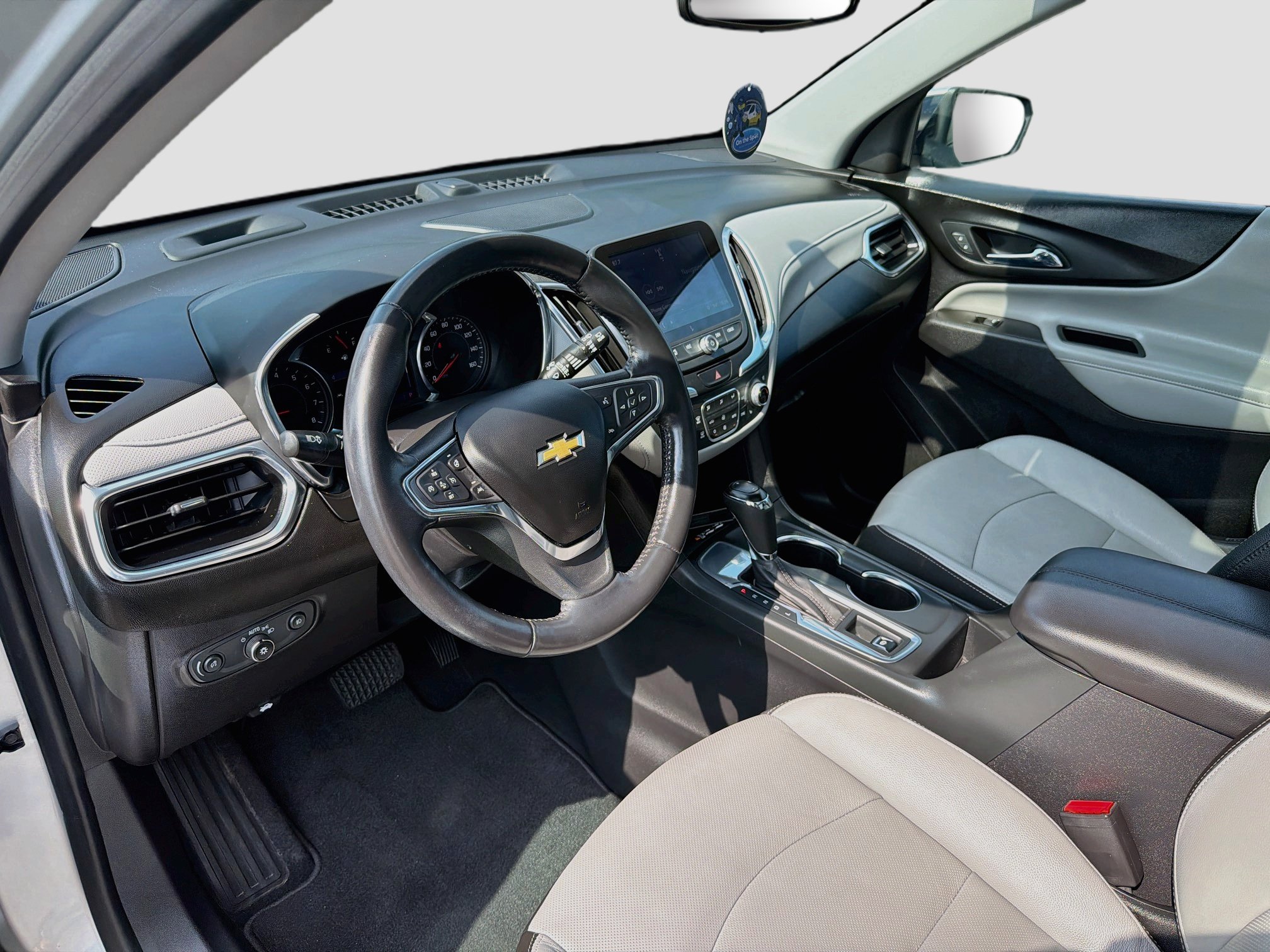 Used 2021 Chevrolet Equinox Premier FWD image 9