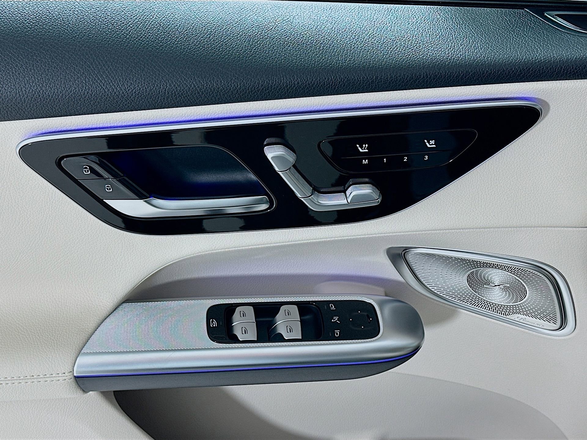 New 2026 Mercedes-Benz GLC 300 image 19