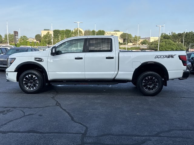 Used 2024 Nissan Titan PRO-4X w/ Pro-4x Convenience Package AWD/4WD image 12