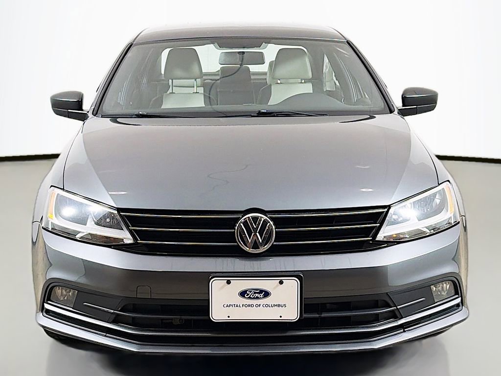 Used 2016 Volkswagen Jetta Sport FWD image 9