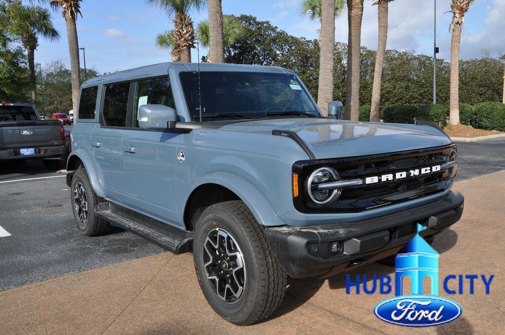 New 2025 Ford Bronco Outer Banks image 7