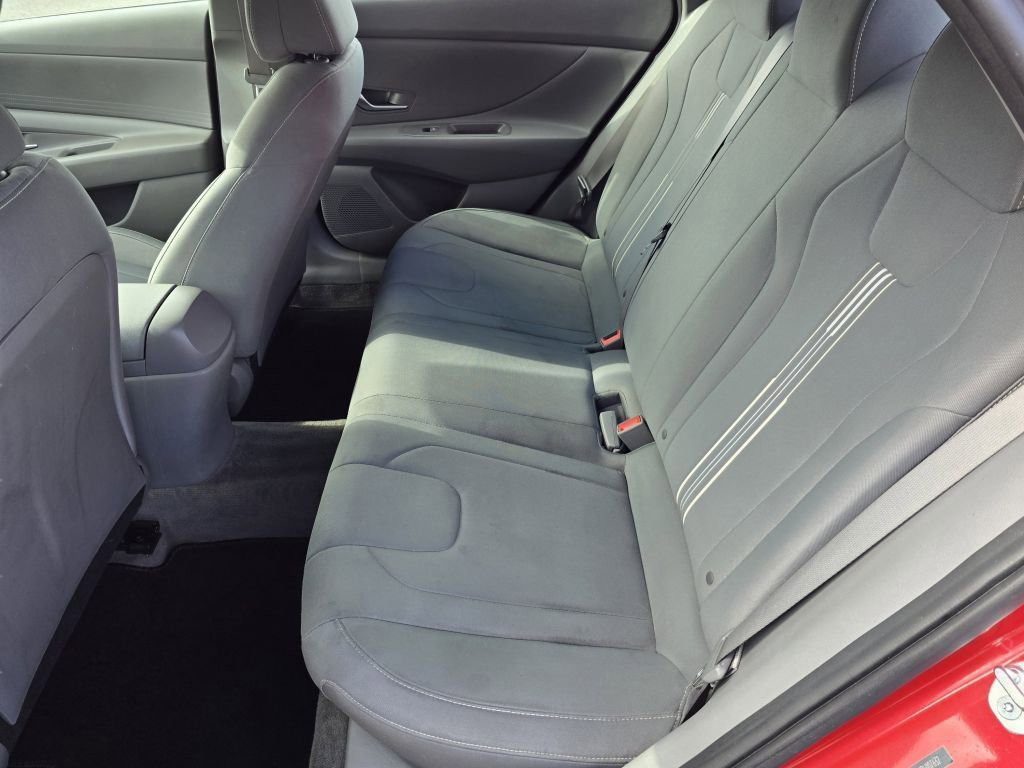 Used 2023 Hyundai Elantra SEL w/ Cargo Package image 25