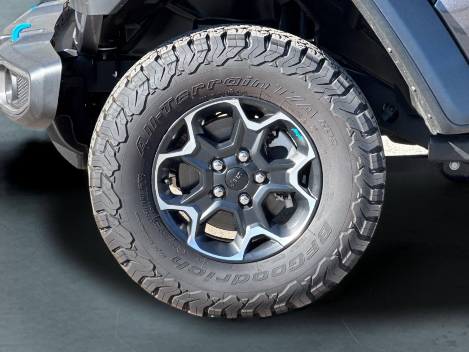 New 2023 Jeep Wrangler Unlimited Rubicon 4xe w/ Cold Weather Group image 26