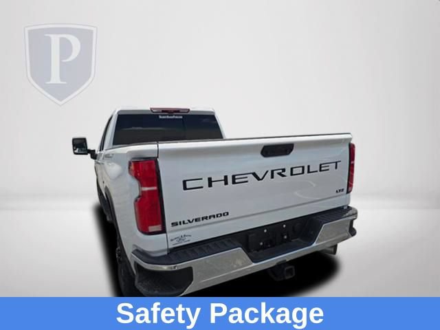 Used 2025 Chevrolet Silverado 2500 LTZ w/ LTZ Premium Package AWD/4WD image 8