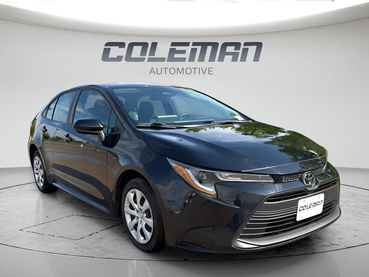 Used 2023 Toyota Corolla LE FWD image 7