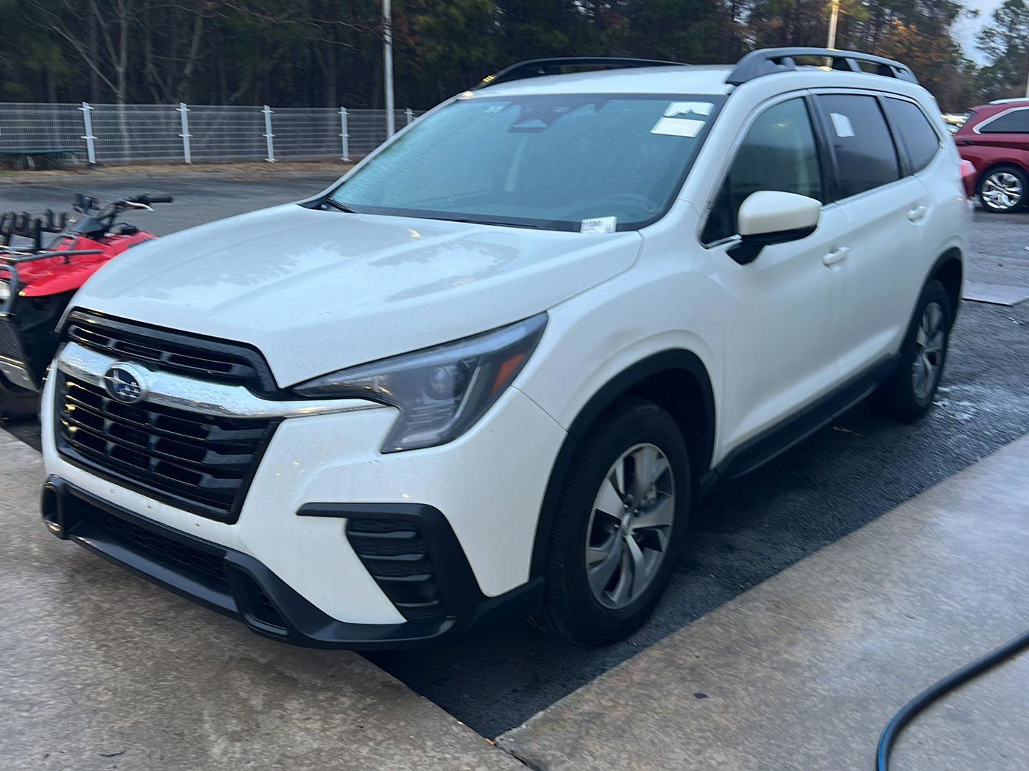 Used 2024 Subaru Ascent Premium w/ Convenience Package image 2