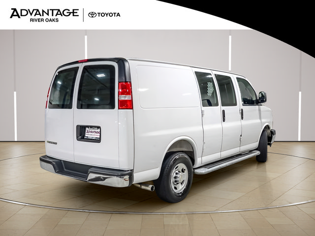 Used 2025 Chevrolet Express 2500 w/ Driver Convenience Package RWD image 8
