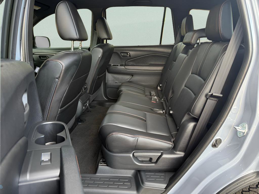 Certified 2025 Honda Passport TrailSport image 23