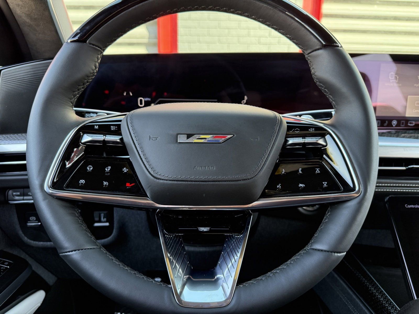 Used 2026 Cadillac Escalade V w/ LPO, ONYX Package image 31