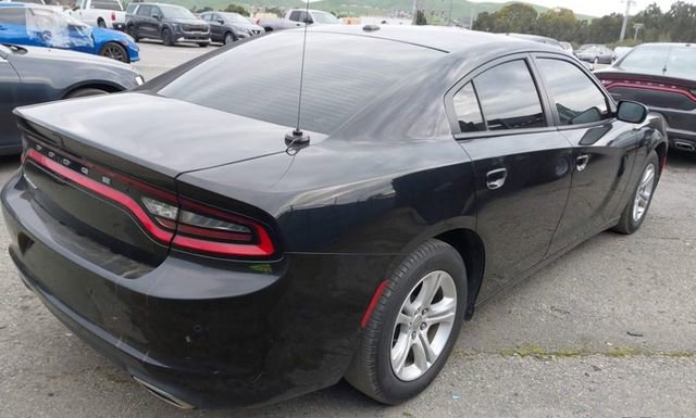 Used 2019 Dodge Charger SXT image 4