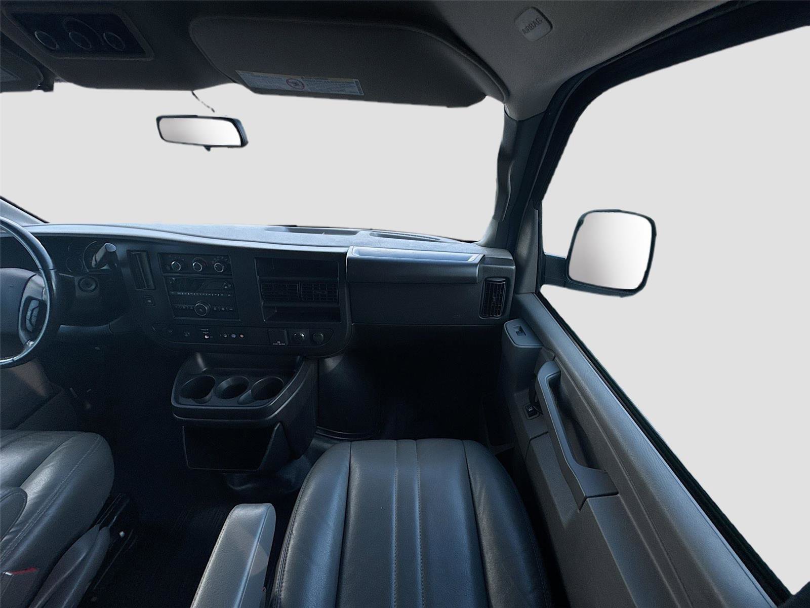 Used 2022 Chevrolet Express 3500 LS image 16