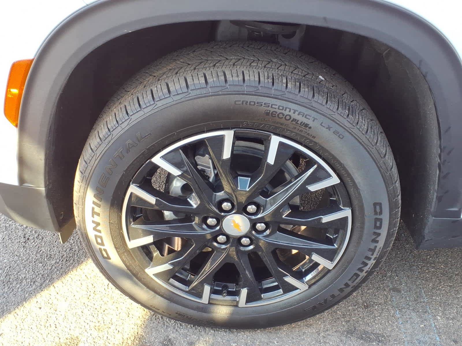 Used 2026 Chevrolet Traverse LT w/ Sun and Wheel Package AWD/4WD image 8