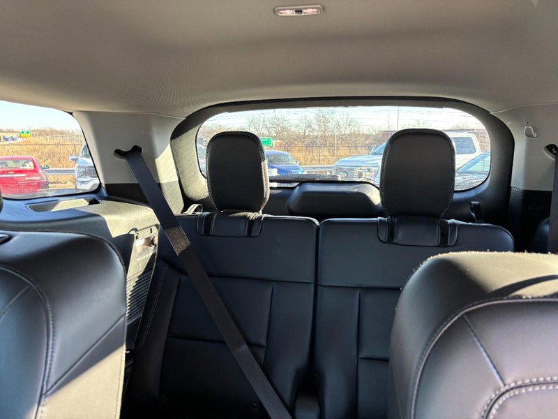 Used 2023 Ford Explorer XLT w/ Equipment Group 202A image 12