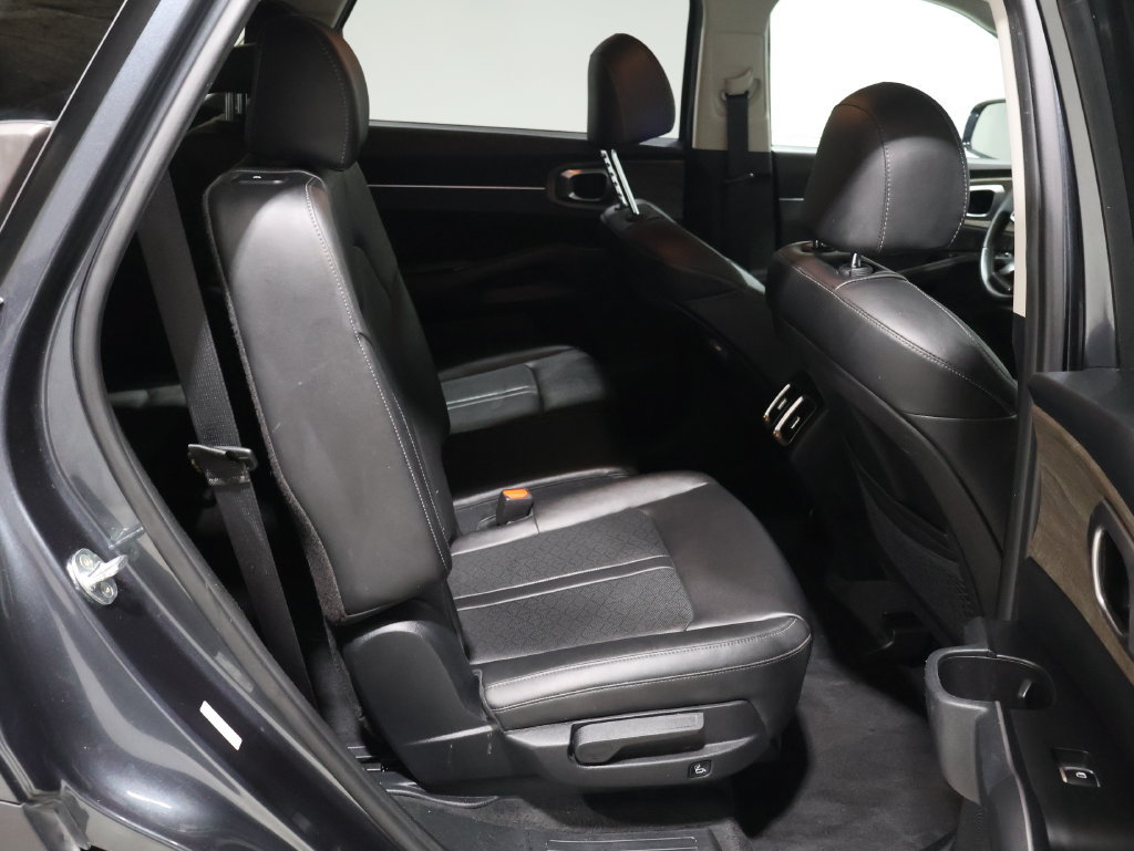 Used 2022 Kia Sorento S AWD/4WD image 22