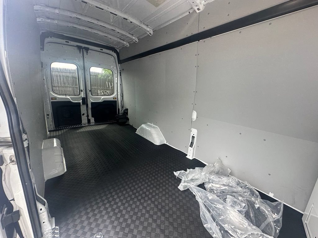 Used 2024 Ford Transit 350 148 High Roof Extended RWD image 5