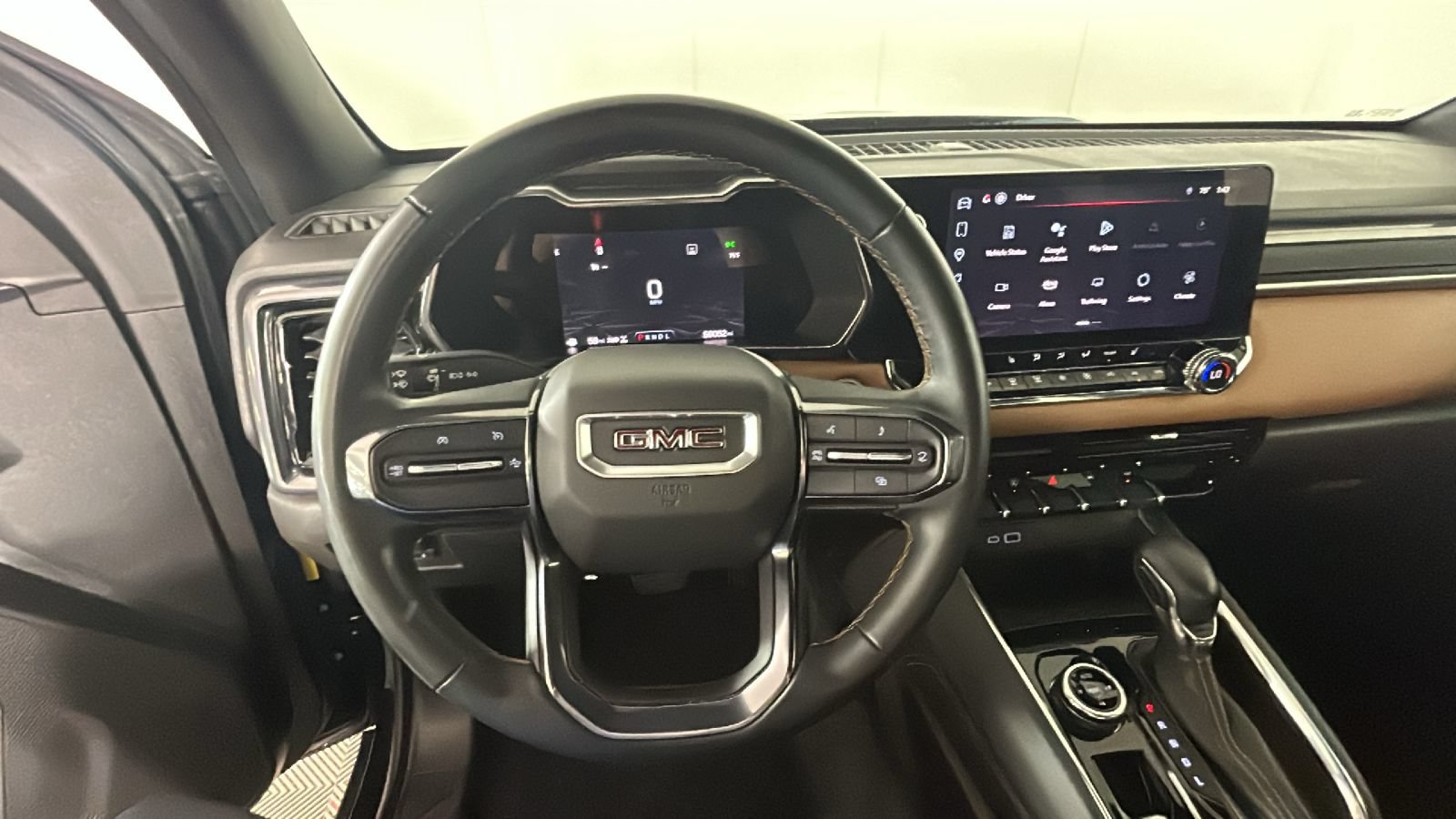 Used 2023 GMC Canyon AT4 AWD/4WD image 16