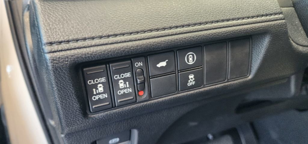 Used 2024 Honda Odyssey Sport image 26
