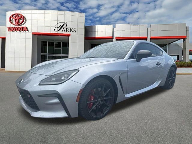 Used 2025 Toyota GR86 Premium w/ Performance Package RWD image 1